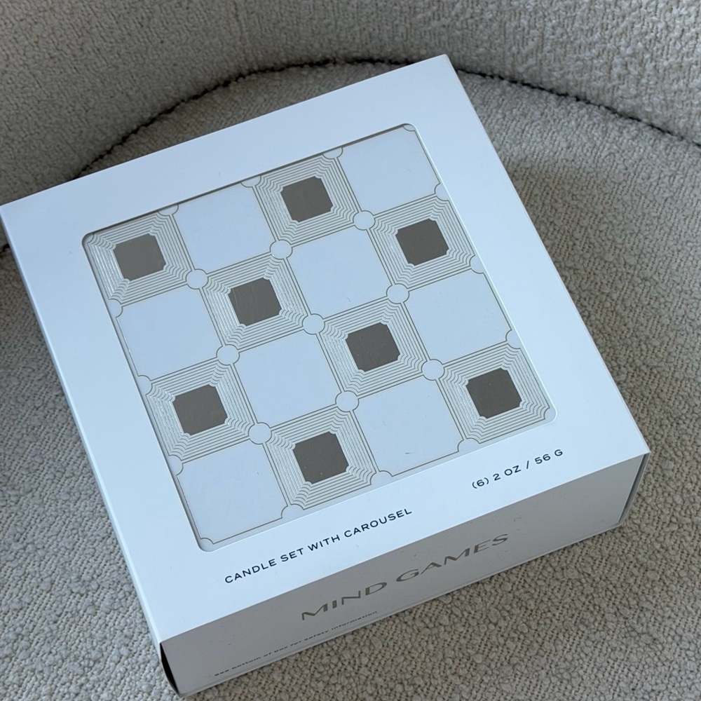 Mind Games LUXURY CANDLE SET WITH CAROUSEL (new)